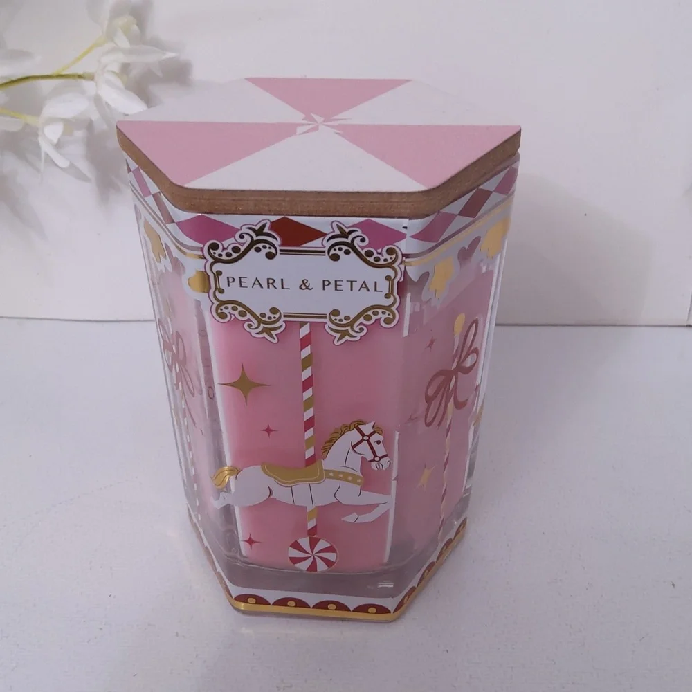 Pearl & Petal Pink Carousel 1-Wick Candle, 12 oz, NWT
